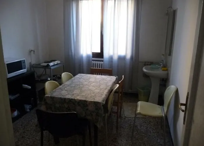 アパート Franca メストレ